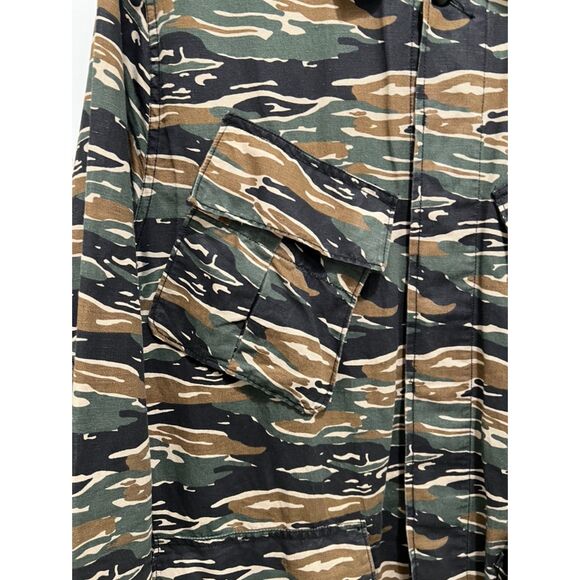 J.Crew - Wallace and Barnes Lightweight Camo Shirt Jacket - Green - Picture 4 of 6